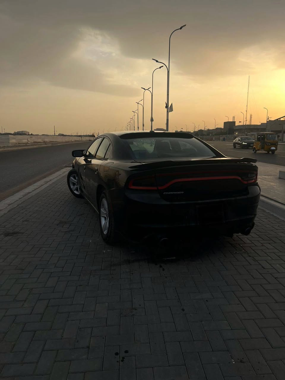 السلام عليكم جارجر موديل 17 سياره جاهزه  كصه فقط قماره  السعر 69 وبيه مجال الرقم بيه وتساب ***********عنوان بصره أدوات أدوات
