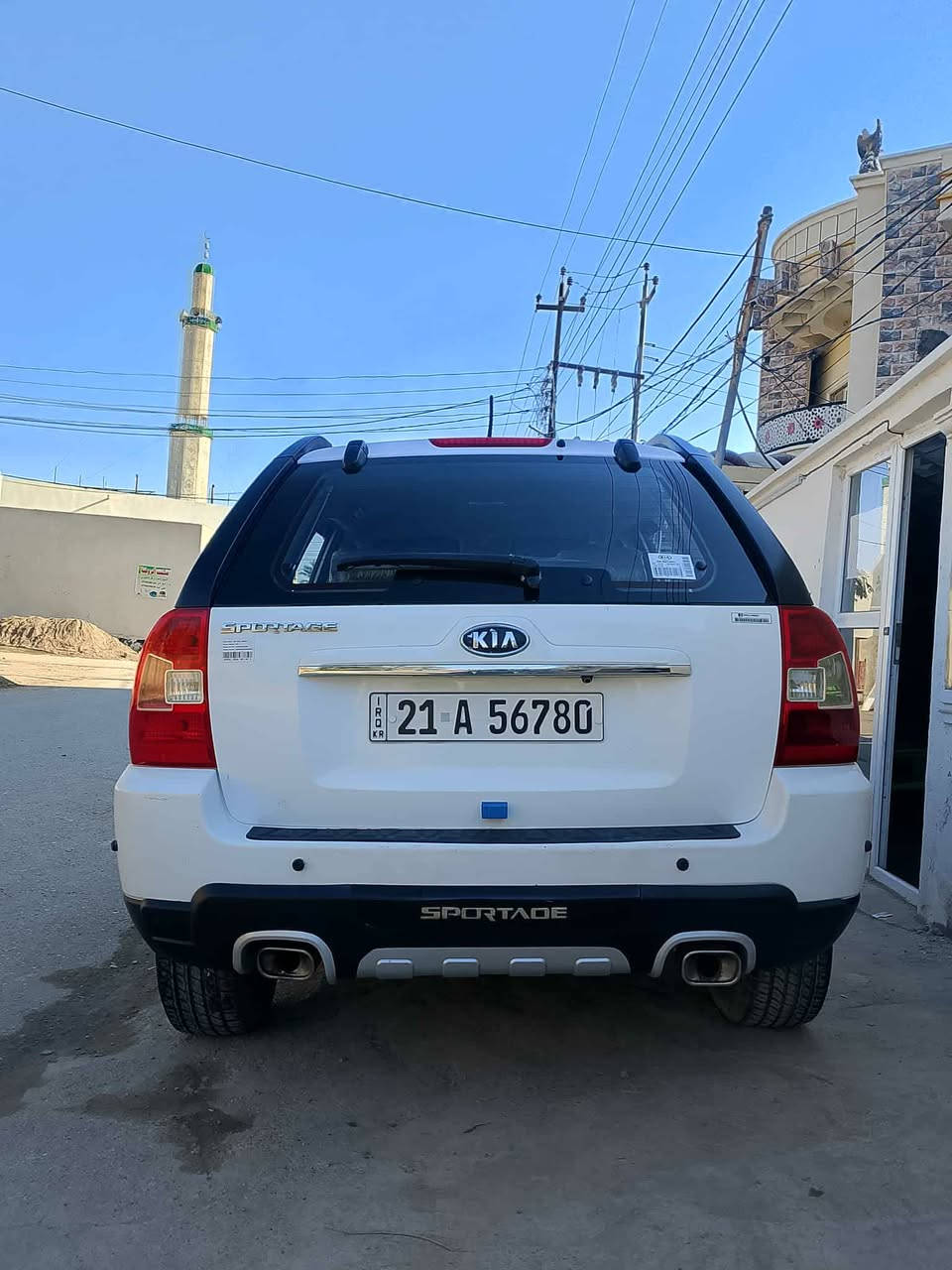 سبورتج  مكفوله خليجي بيه بالباب الخلفي شويه تكحيل  مكان السياره ديالى الخالص ‭0772 207 7169‬ السعر 122 بيه مجال
