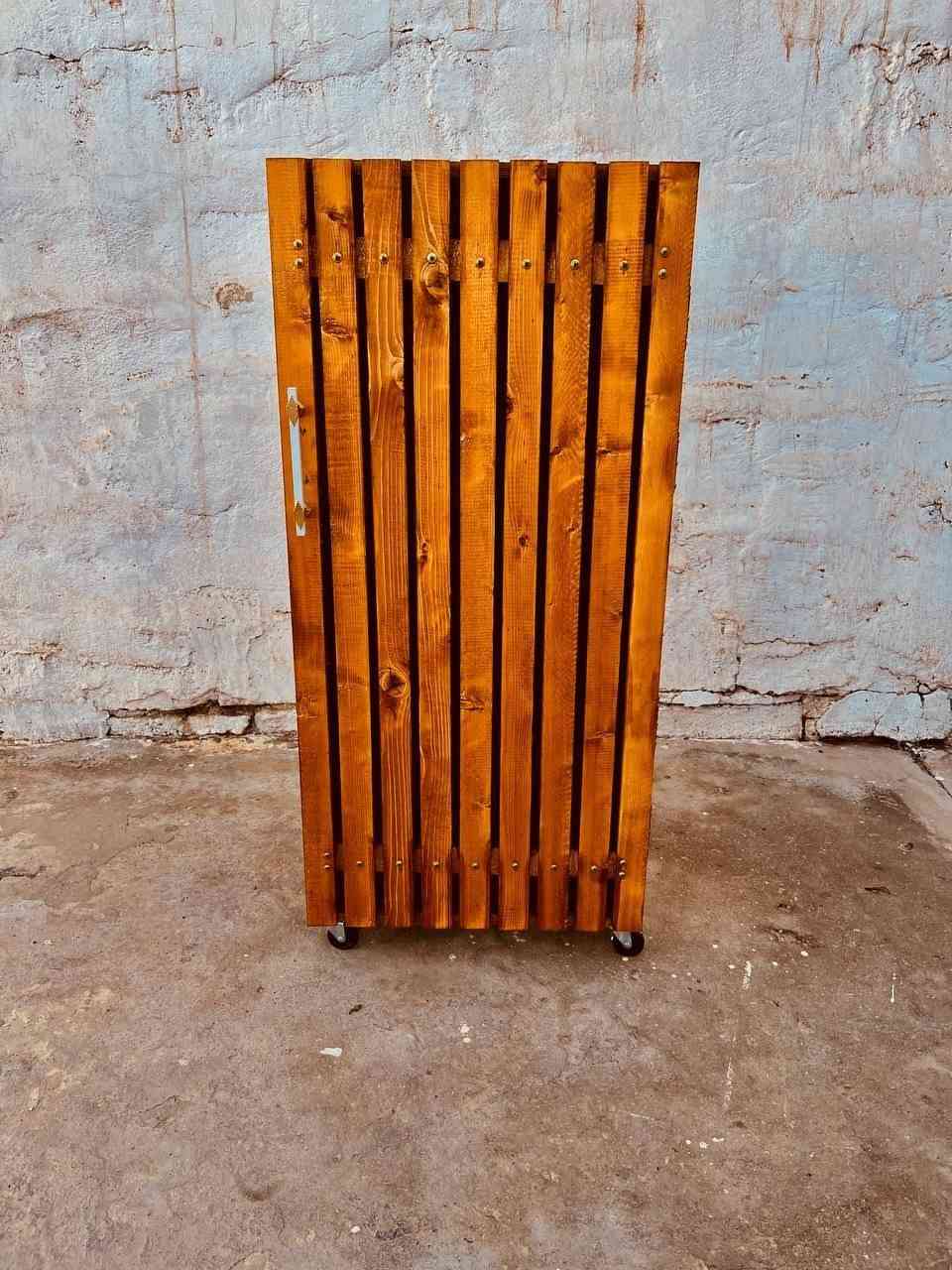 السلام عليكم زبائنة الطيبين
عالم الخشبيات والمنزليه 
نشتغل حسب الطلب القياس واللون 
إي شي بالكم دزو صورته وبخدمتكم 
توجد خدمة توصيل داخل الصويره والمحافظات


**إذا كنت صاحب هذا الإعلان وتريد حذفه لأي سبب، رجاءا أرسل رسالة إلى الدعم الفني**