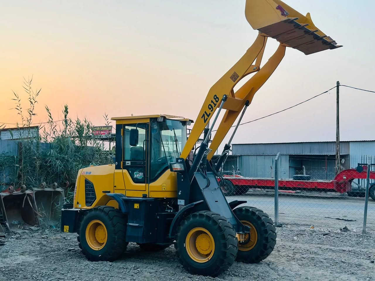 السلام عليكم 
للبيع 
شفل صيني حجم 50 نوع zl918 بحالة الوكالة استعمال قليل جدا رقم بصرة باسمي 
السعر ٢٣٥ ورقة 
مكان الالية / البصرة
للاتصال / ***********
