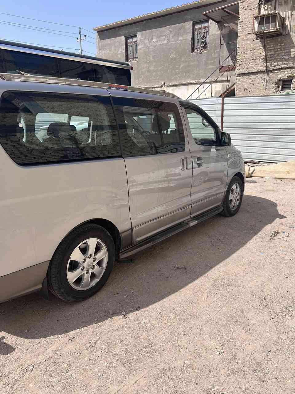 السلام عليكم ستاركس  مديل 2022 نصف فول كفاله عامه كوريه وعراق بيهه  طخه بالباب السلايت   ماشيه  127 ألف مكيه وگير  وحداديه كامله  السعر 300  ورقه بيهه مجال العنوان البصره. قضاء لمدينه
الاتصال على هذا الرقم ***********
غير متواجد ع الفيس
