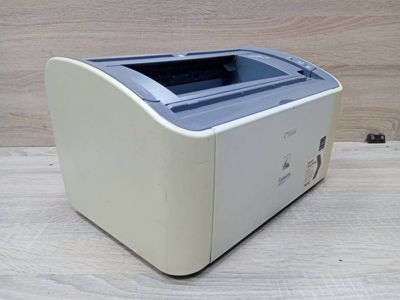 طابعة كانون موديل lbp2900 اسود وابيض ليزري مستعمل بحالة ممتازة سعر الحبر 10 الف تطبع 1600 نسخه نوع الحبر باودر سرعة طباعة 18 ورقة بالدقيقة وجه واحد 🚦سعر الطابعة 100 الف 🚦مع كيبل كهرباء وكيبل كومبيوتر وقرص تعريف ووصلة تشغيل على موبايل نوع تايب سي للطلب
***********
***********
***********
يوجد توصيل لكل المحافظات نسبة نظافة الجهاز 90٪ ضمان تشغيل فحص.
#الصفوة
#طابعتي
