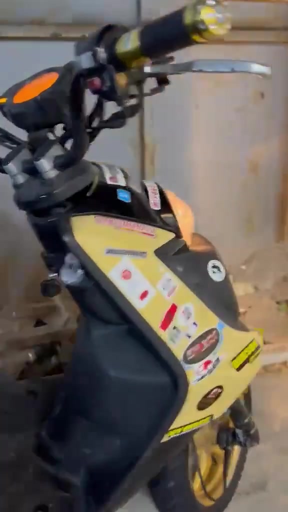 السلام عليكم سكنس جبلي للبيع دراجه جديده رمبه كفاله عامه مكينه وكفر مكينه خرسه شلعه ومعدل السعر مليون و 100 بيها مجال بصيط مكاني الحسينيه راشديه الرقم ***********

