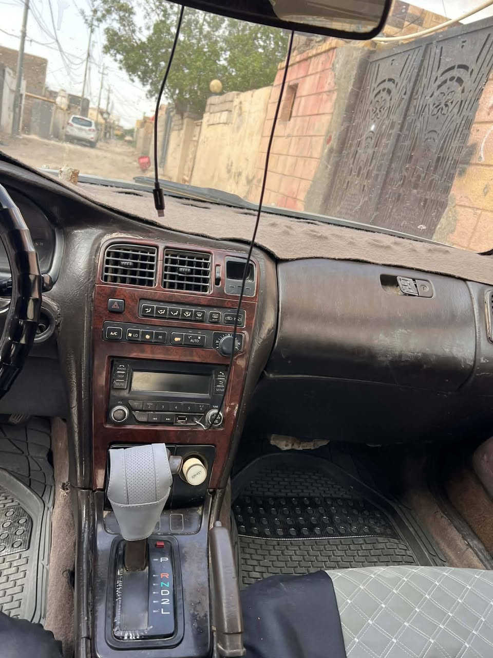 سياره كرسته نفخ معلومات باقيه ع اتصال
سعرها 55 وبيه مجال قليل
***********

