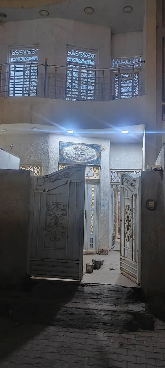 السلام عليكم بيت طابقين بناءحديث للايجار في الشيشان الثانيه للاستفسار الاتصال على الرقم *********** او واتساب
