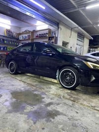 النتره  موديل 19 وارد امريكي حادثه بس دعاميه اماميه سياره موصفات عاديه...