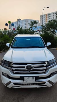 لاندكروز ٢٠١٧ • فول مواصفات • ٧ راكب