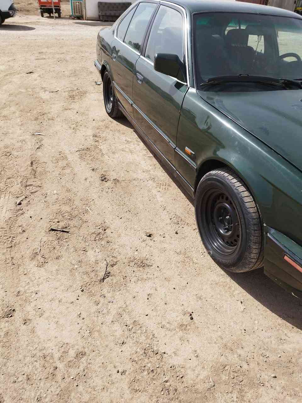 حجم 35 كير اوتو رقم بغداد انكليزي بسمي وسنويه جديده للمراوس فقط مو للبيع مراوس شعندك مراوس تعال خاص مكاني بغداد ونجف *********** واتساب موجود سعرها 42 نقص تبريد كمريسر وبوري الفان يشتغل
