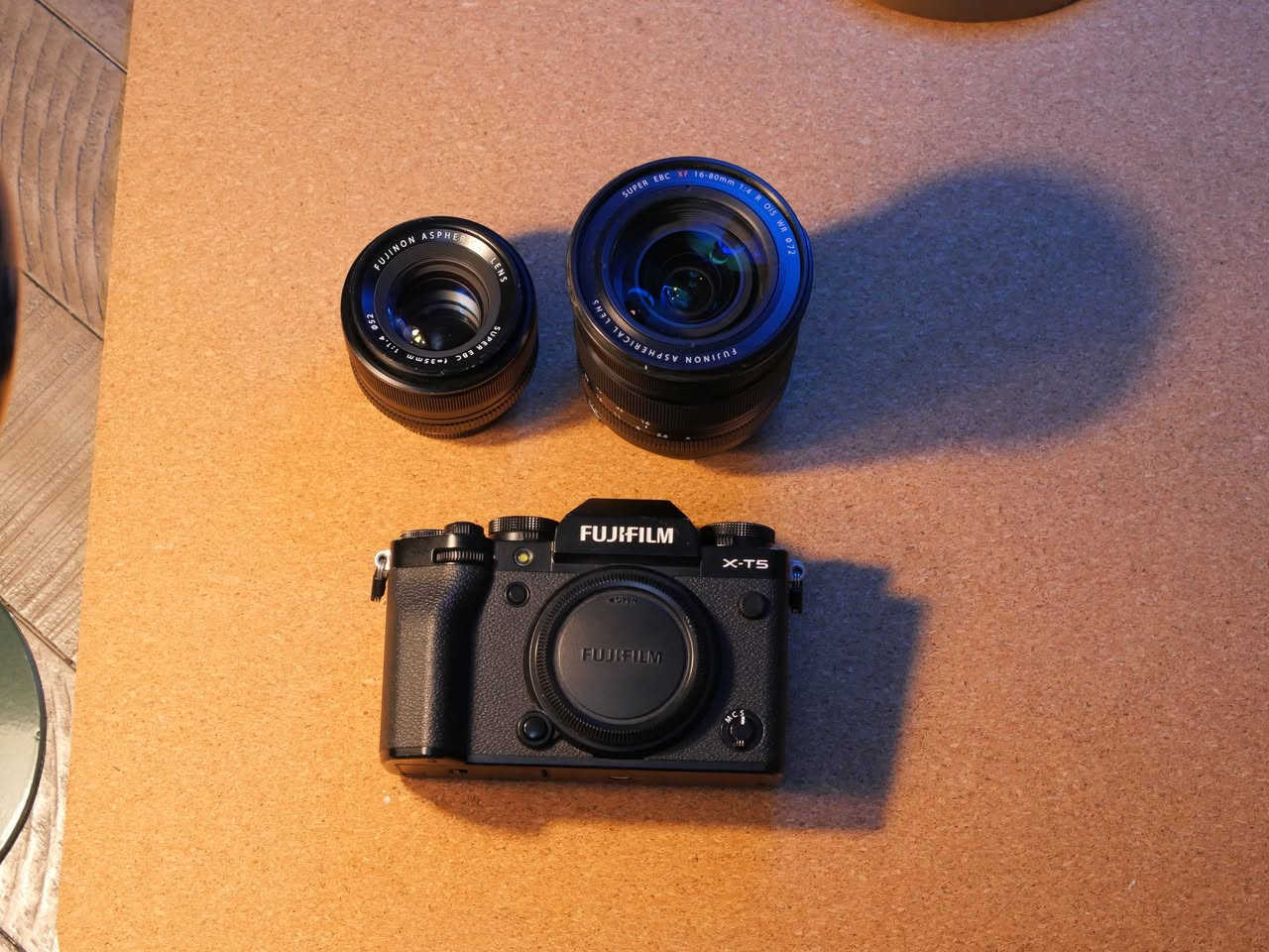 للبيع: كاميرة فوجي (Fujifilm XT-5)

مع عدستين:

FUJIFILM XF 16-80mm f/4 R OIS WR

FUJIFILM XF 35mm f/1.4 R

كاملة النظافة والملحقات 

من افضل الكاميرات عام 2023 و بسعر مناسب

$1800 و بيها مجال

الموقع: اربيل


**إذا كنت صاحب هذا الإعلان وتريد حذفه لأي سبب، رجاءا أرسل رسالة إلى الدعم الفني**