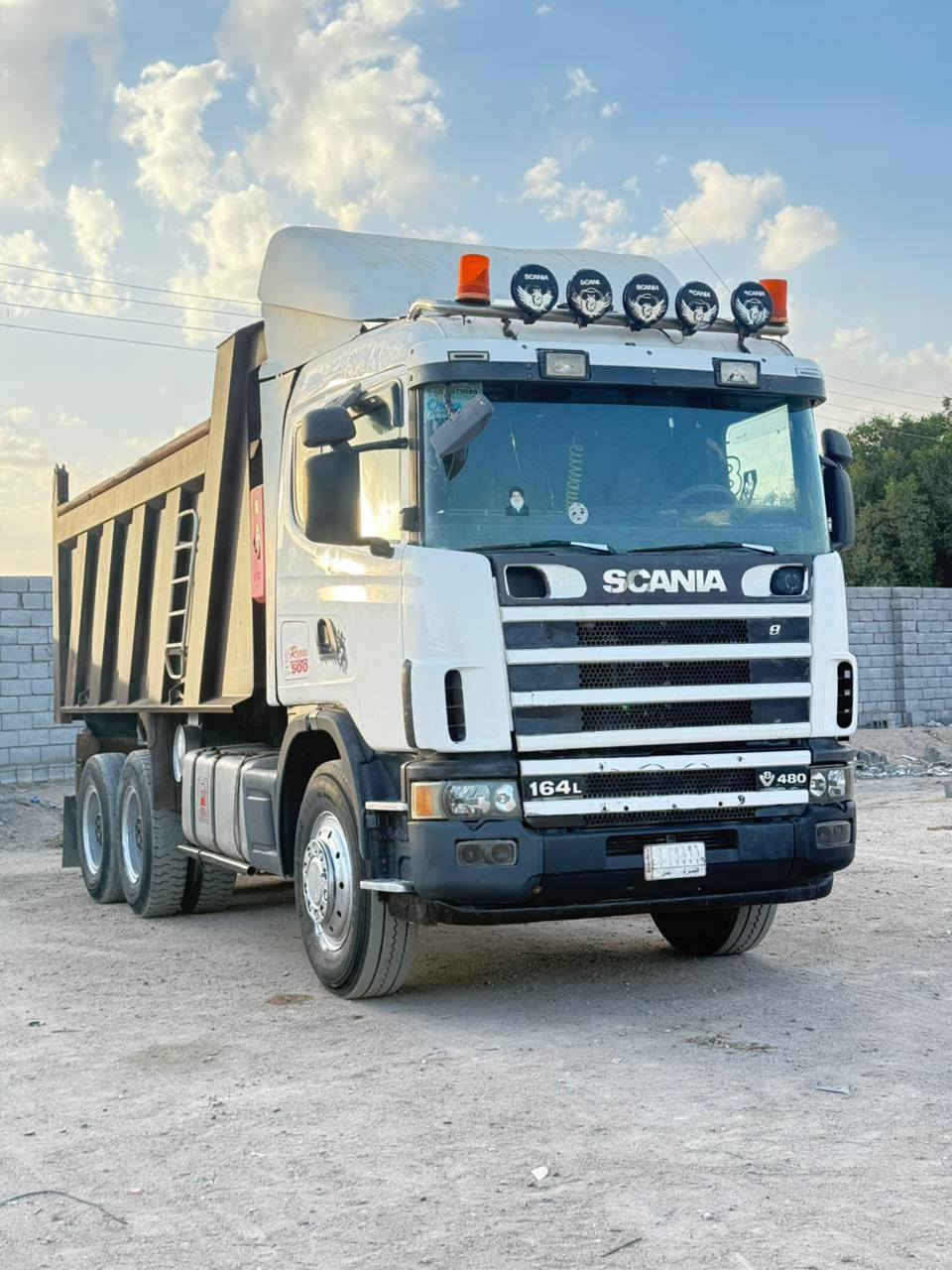 سلام عليكم موديل 2004محرك8مجموعه97خفيفه26مكفوله كفاله عامه *********** رجان المو شراي لايخابر
