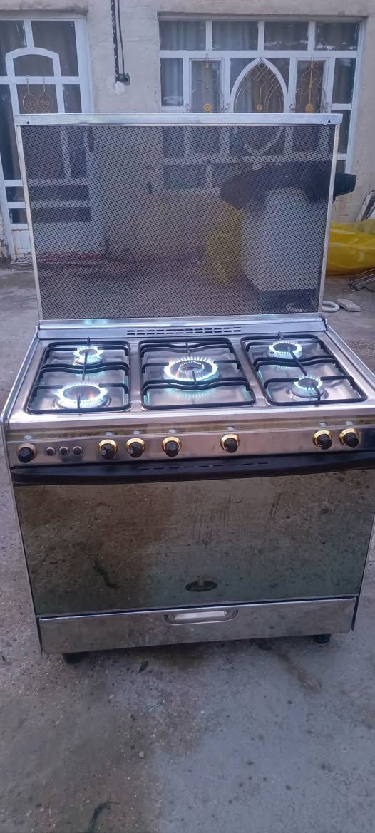 طباخ كريازي خمس مشاعل وفرن نضيف جدا أخو الجديد كله شغال نار زركه السعر250 ألف مكان حله  الشراي خاص


**إذا كنت صاحب هذا الإعلان وتريد حذفه لأي سبب، رجاءا أرسل رسالة إلى الدعم الفني**