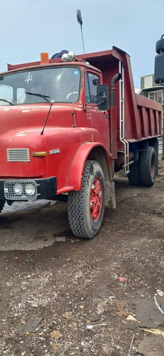 سلام عليكم مان البيع موديل 81 انا  مكلف بل نشر فقط لستفسار على هاذ الرقم ***********
