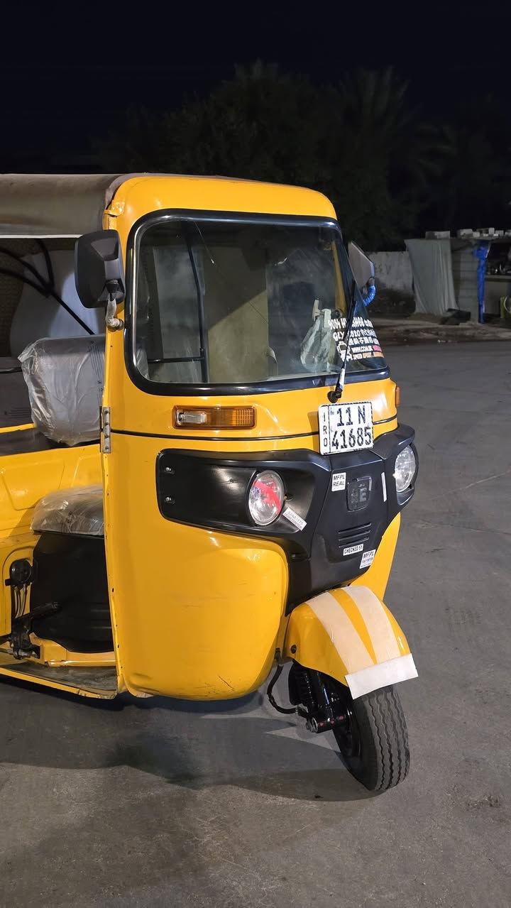 سلام عليكم شباب تكتك موديل 21 شهر 12.(رقم وسنوية. تحويل ثاني يوم)
كفالة عامة. تراي زيرو تخم تاير جديد
دوشمة كاملة نصبتهة كلش حلوةة 
العنوان بغداد البياع تقاطع درويش
الرقم. *********** 
الشراي يتصل ويدلل
