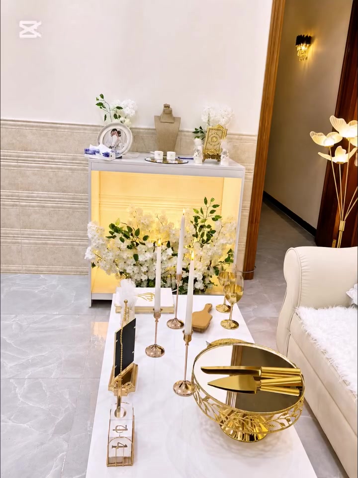 من مشروع المسيب.. ألف مبروك لعرساننا (ك & ش) 💍🕊️
​نصنع لكم أجمل اللحظات بتصاميم ملكية وتفاصيل لا تُنسى. "يستاهل أصبعها" وكل ما يليق بليلتكم.. تجدونه عندنا.
​📍 بابل - المحاويل
📞 للحجز: ***********
​#لمة_فرح_المحاويل #عقد_قران #بابل #المسيب #كوشات_2026
