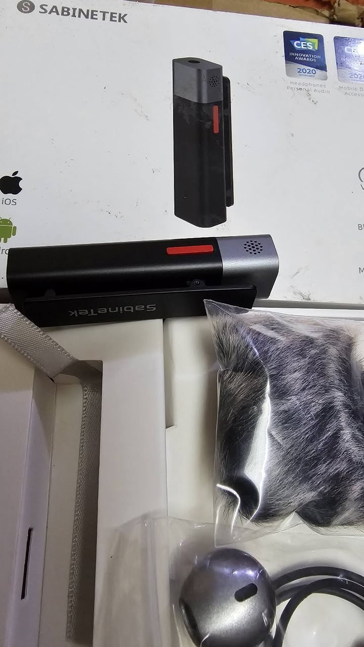 ميكروفون لاسلكي ذكي يعمل بتقنية البلوتوث.  يعمل مع أجهزة iOS و Android، بالإضافة إلى الكاميرات وأجهزة الكمبيوتر.  يتميز بقدرته على المزامنة التلقائية في الوقت الفعلي


**إذا كنت صاحب هذا الإعلان وتريد حذفه لأي سبب، رجاءا أرسل رسالة إلى الدعم الفني**