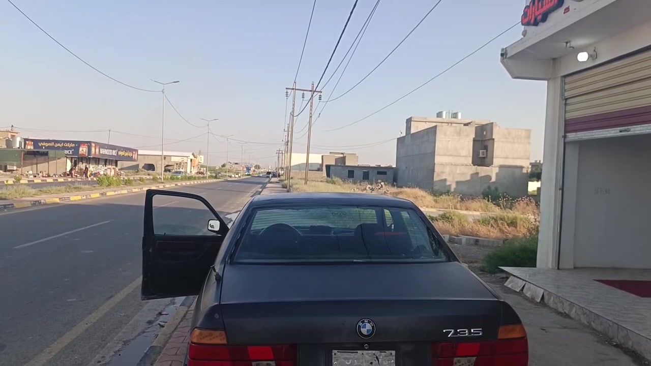 بي ام 735 كير و محرك نضيف جدا السياره كدام العين مكانها الكياره وكاله عامه بأسمي للتواصل ***********
سعرها 19 ورقه

