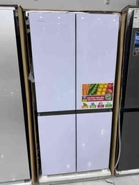 الجزء إلاعلى ثلاجة  الجزء السفلي فريز جرارات  ضمان سنة و توصيل مجاني  ...