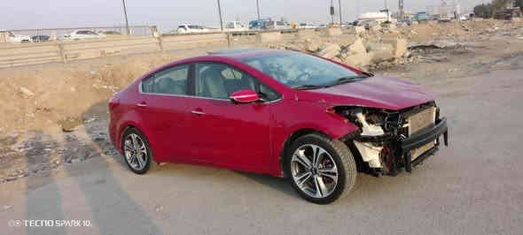 فورتي وارد امريكي موديل 2016 رقم كربلاء تحويل رقمي الجديد 
فول مواصفات فتحة جلد بصمة بصمة بيبان كامرا تدفئة بالكشنات مرايات شفط يدات نيكل ويل كب مكينه 1800 حادثها مال امريكا داعمية فقط بدون صبغ مكفولة 
وحالياً بيها حادث طخة بنيد وداعمية ولايتات ابيعها على وضعها مكان السيارة بغداد مشتل سعر105 سيارة 
ماشيه 90 الف
***********
اعتذر عن المراوس بغداد
