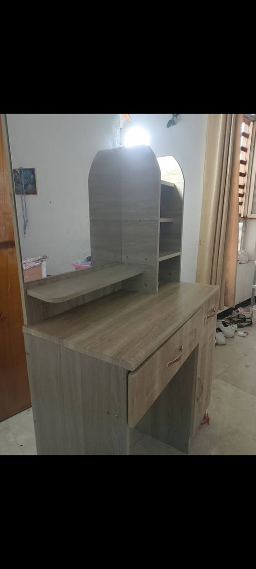 السلام عليكم.. 
عندي غرفه تركيه نضيفه للبيع ماخذتها ب ٥٠٠ الف، ورايدتها ب ٣٢٥ وبيها مجال... 
الشراي يفوت خااص.


**إذا كنت صاحب هذا الإعلان وتريد حذفه لأي سبب، رجاءا أرسل رسالة إلى الدعم الفني**