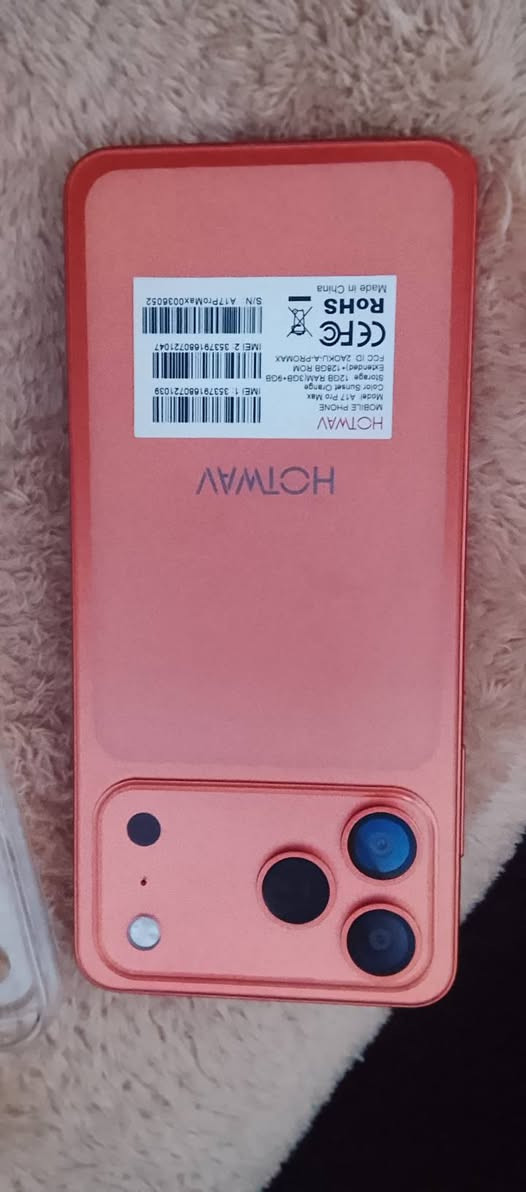 للبيع جهاز هوت ويف جديد 17برو ماكس السعر 150مستعجل للبيع ***********
