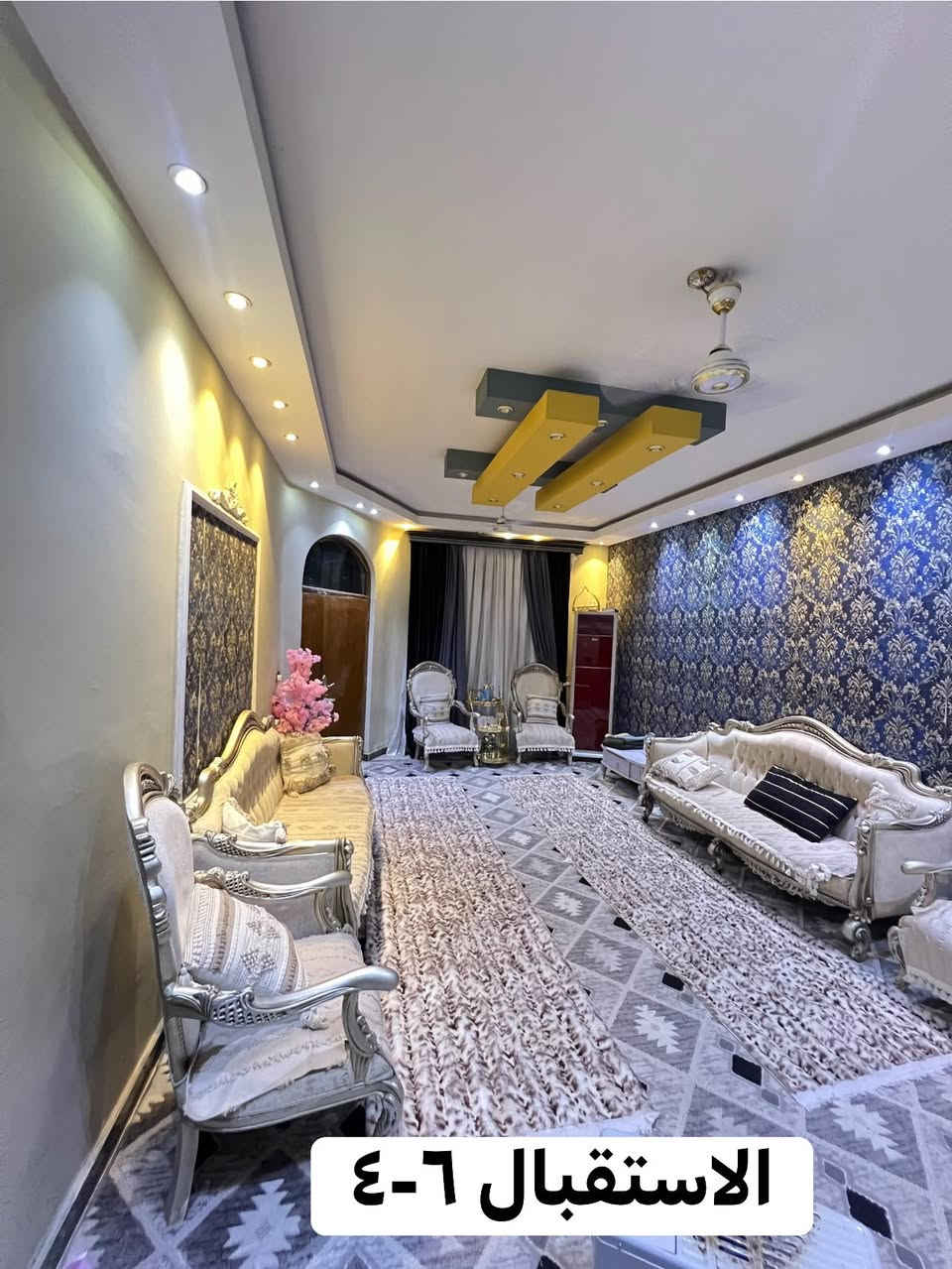 بيت للبيع
البلديات. المتميزين قرب سوق الميت   ٧ بيت عن سوق الميت ثاني بيت على الركن  عرض الشارع ١٥  قرب شارع المصرف 

٢٠٠ متر  بناء ٢٠٠٥   البيت مجدد  الارضية مرمر و الطرمة كاشي و الحمامات و المطبخ سيراميك  

الطابق الارضي 

واستقبال ٦_٤م

والمطبخ ٥-٥ م

 والهول ٦-٤م

والغرفة ٤-٤ م

صحيات  خارجية و داخلية 

منور   و   ترك 

——————-

الطابق الاول ٣ غرف و صحيات  و سطح صغير 

الطابق الثاني  صطح كبير 

((مكلف بل نشر ))

للتواصل على الرقم و الواتساب :***********

اخوان رجائن الي يريد يعرف السعر ينتصل على الرقم 

لا يوجد على الفيس
