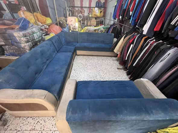 تخم مستعمل لبيع اخشابه فول بس يرادله تنظيف
١٢٥وبيع مجال قليل
