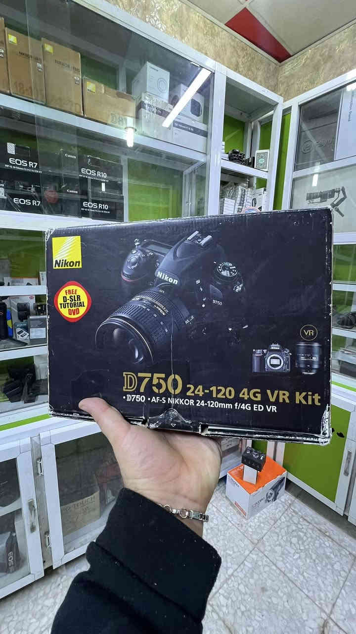 Nikon . D750 
نضافه100‎%‎ كامل ملحقات اصليه حزام شاحنه بطاريه كارتون
فقط بدي شتره 8k ✅
سعره مليون و50الف 
مكاني بابل ***********
