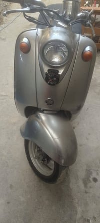 السلام وعليكم دراجة كلاسك لبيع كلهه شغال لايت شاير هورن كيلو متر شلهه ...