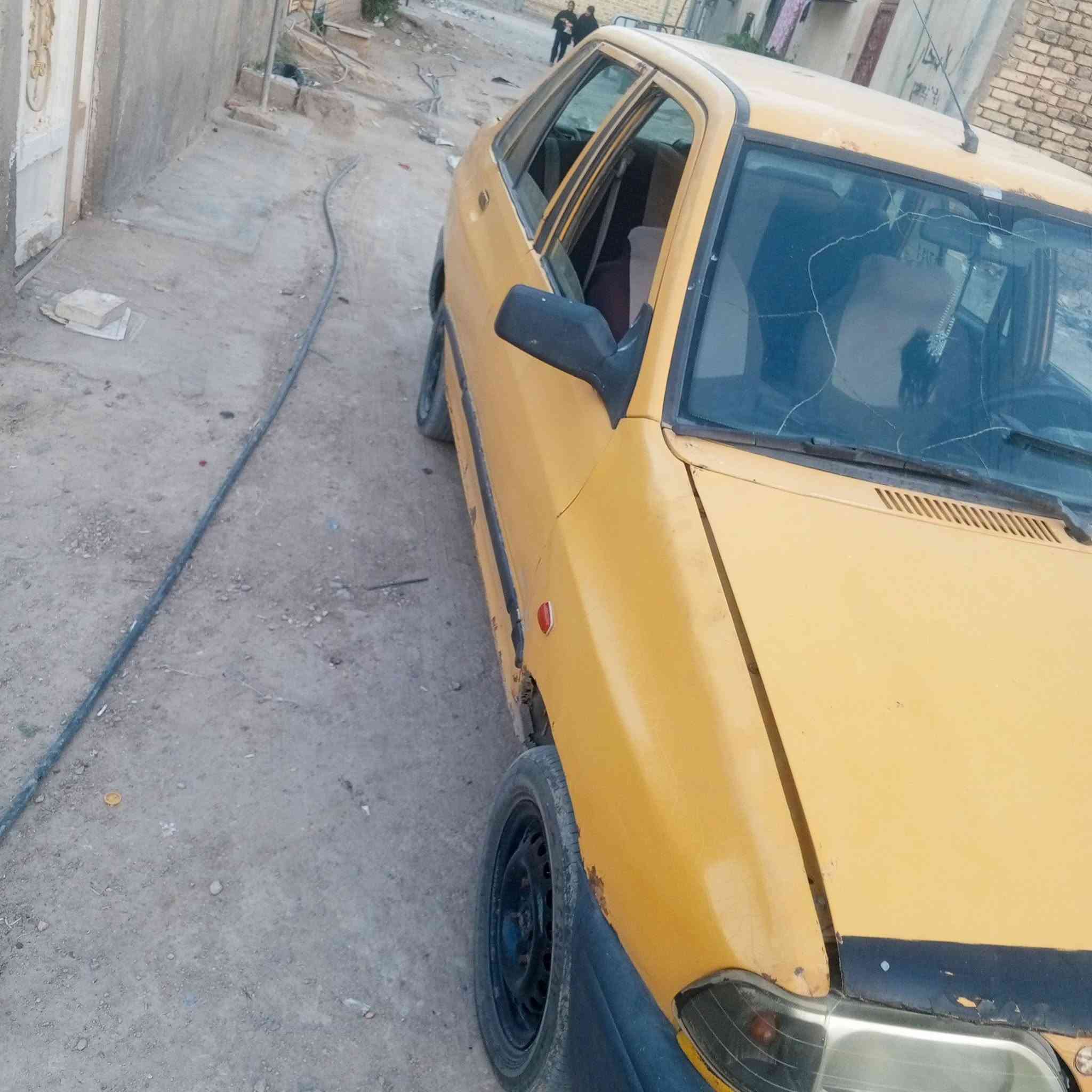 سلام عليكم عيوني سياره سايبه لل بيع  سعرها مليون ونص مكاني ناصريه سياره كشرتها حلوه رقم ابيض دواخلها زينه بس مكينتها تعبانه تبخر وها تبخير مو قوي دخانه سعرها مليون ونص وبيه مجال اقره تفاصيل اله تراسل ***********  اذا مو شراي لا تنتصل وتعبني اخيك
