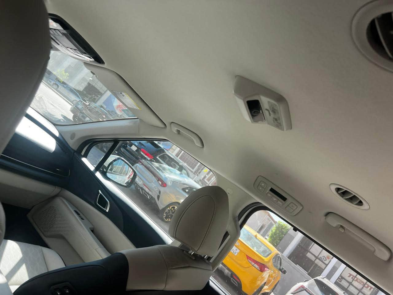 � كيا كرنفال EX هايبرد موديل 2026 للبيع 🚘
🔹 وارد أمريكي
🔹 رقم بغداد
🔹 حادث قبق الصندوق فقط وصور الحادث موجودة بالمنشور
🔹 ماشية 1700 ميل فقط

✅ أبواب كهربائية
✅ صندوق كهربائي
✅ كاميرا داخلية
✅ حساسات أمامية وخلفية
✅ مرايا شفط

سيارة شبه جديدة بحالة ممتازة ومواصفات كاملة.

💰 السعر: 32,000 دولار

📍 بغداد

📞 ***********
