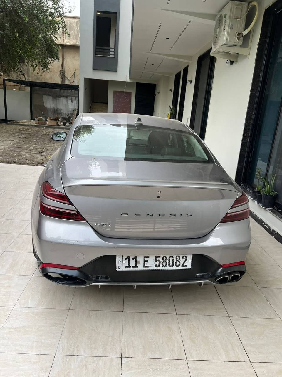 السلام عليكم
G70 فول ماعدا  فتحه
رقم بغداد 
ماشيه 52 الف ميل
صورالحادث موجوده ناشرها جاملغ صبغ  فقط
السعر 21500 $
 ***********
