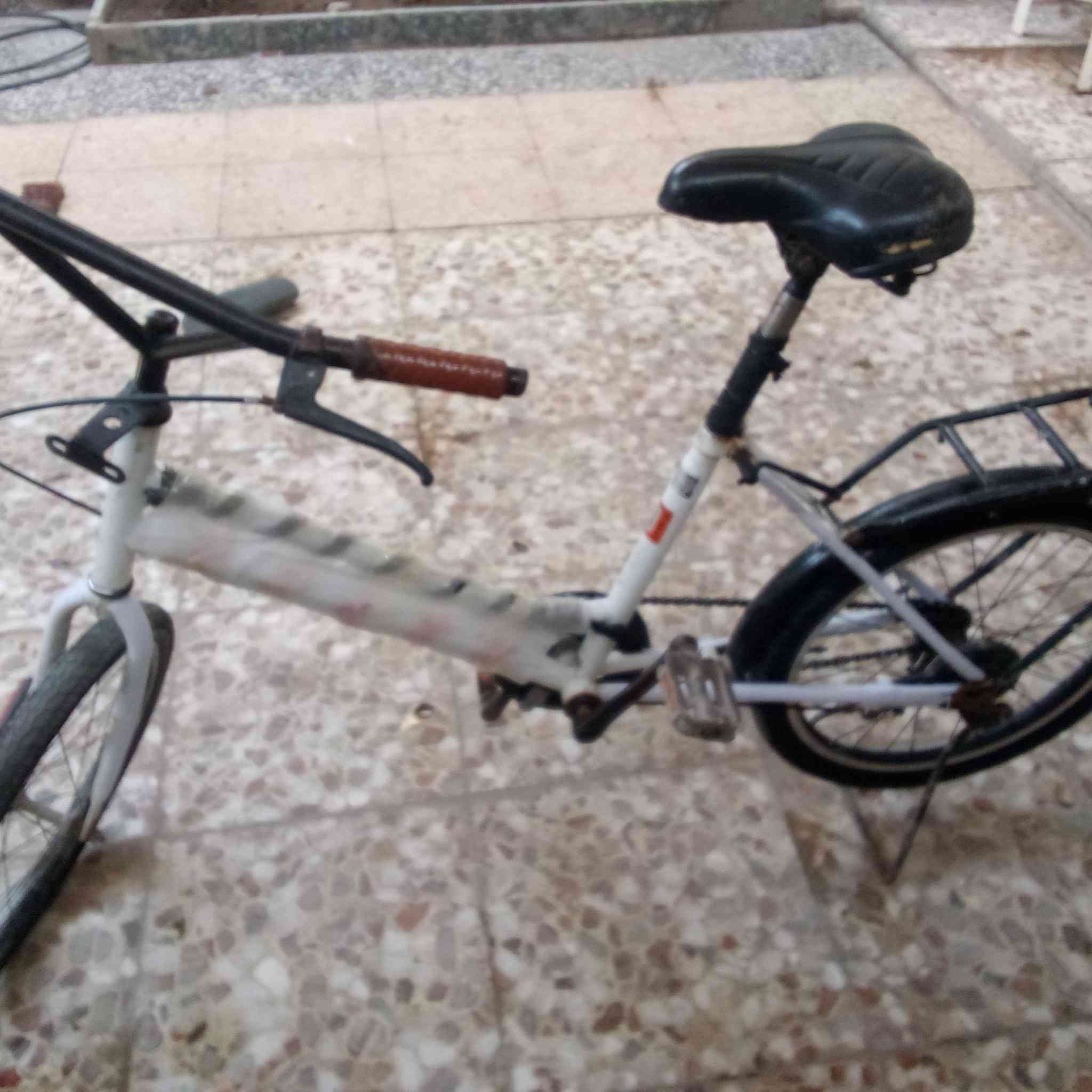 ***********
السلام عليكم بايسكل كفاله عامه وشرا يتصل على هذا الرقم مكاني حي السفير الشهداء الثانيه والعده مراوس اراوس وياه بناتي 26 24 عاد مراوس والشراي يتصل على هذا الرقم واحنا بخدمته
