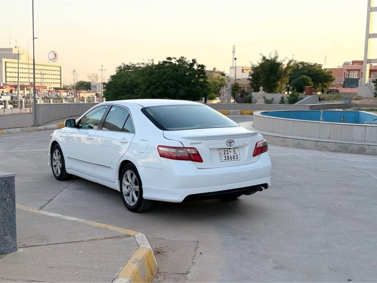 سلام علايكم 
كامري موديل ٢٠٠٨  خليجي مصفات gl
تحكمات استير تحديد سورعه شاشه كاميره حساس خلفي داخل اصفر 

رقم جديد دولي سنويه جديد هزه جديد  
شرط تحويل و كاله 

كير محرك بشرط لا صوت لا صرف لا بخار
سيار احل من صور

سياره بي بس بونيت صبخ بدون دواخل بدون ايرباك

سعره ١٠٢ بي مجال قلليل
*********** كركوك, العراق
