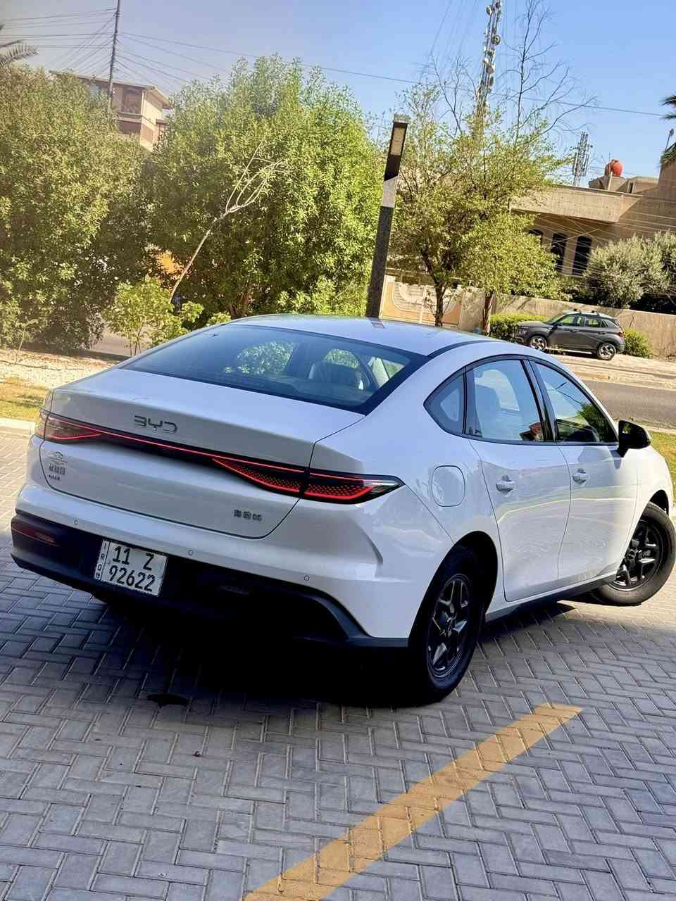 سلام عليكم ..
بي واي دي سيل 5 موديل 2025  BYD seal 05 
لون السيارة ابيض داخل ابيض 
السعر 19,900مليون و بيها مجال بسيط ..
تواصل : ***********
مكان السيارة : بغداد حي الحسين
رقم بغداد بأسمي تحويل مباشر 
سيارة ماشية : 7000 الكلي
مكفوله كفاله عامة من بارد وفتح وتبديل وصبغ
غراض السيارة كاملة من شاحن الاصلي والفوم
كارت تشغيل NFC
مواصفات السيل 05 معروفة :
محرك 1500 + بطارية كبيرة بنضام البلكن هايبرد
 فول شحن و فول بانزين تمشي 2100 كيلو و اكثر
سيارة تشغيل بصمة دخول بصمة تشغيل عن بعد 
داخل ابيض كشنات جلد شاشة وسطية كبيره + شاشة عدادت دجتل
فول تحكم ستيرن اوامر صوتية كروس مثبت سرعة حساسات خلفية
انارة امامية فول زينون فول LED سكن LED بك لايت LED ، 
قطعتين تبريد مناخ منفصل ، وضعيات قيادة SPORT eco normal
