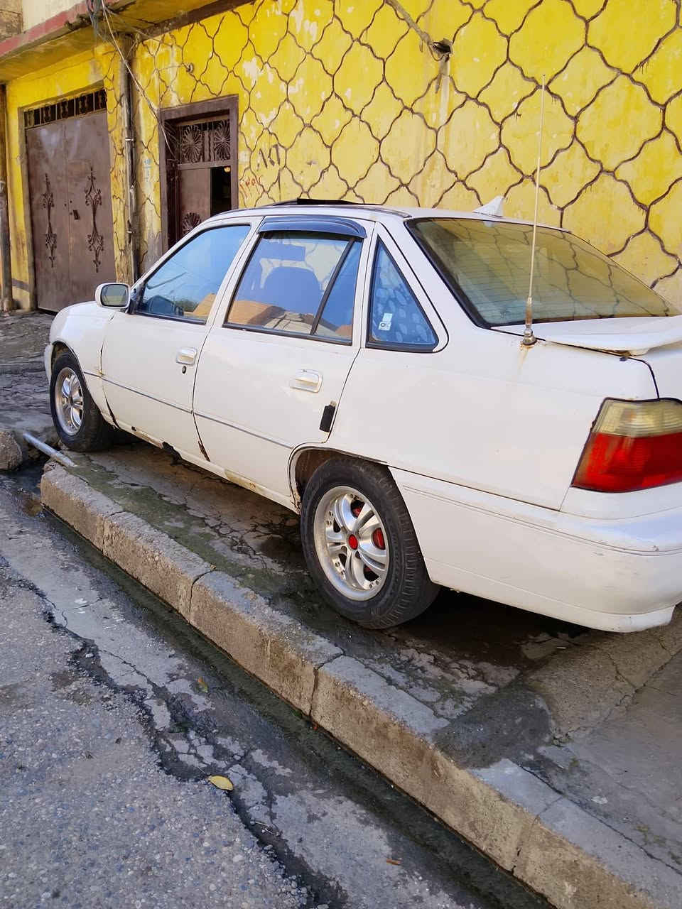 سلام عليكم سياره دايو موديل 1995 مسوين هزه جديد بس باقي تبديل لوحات محرك استرا محرك وكير شرط كربون بنزين بيها بس طخم اشويه تعبان باقي كلشي جهاز السعر 19 ورقة بيها مجال
الاستفسار اتصل ***********
موصل حي الكرامه
