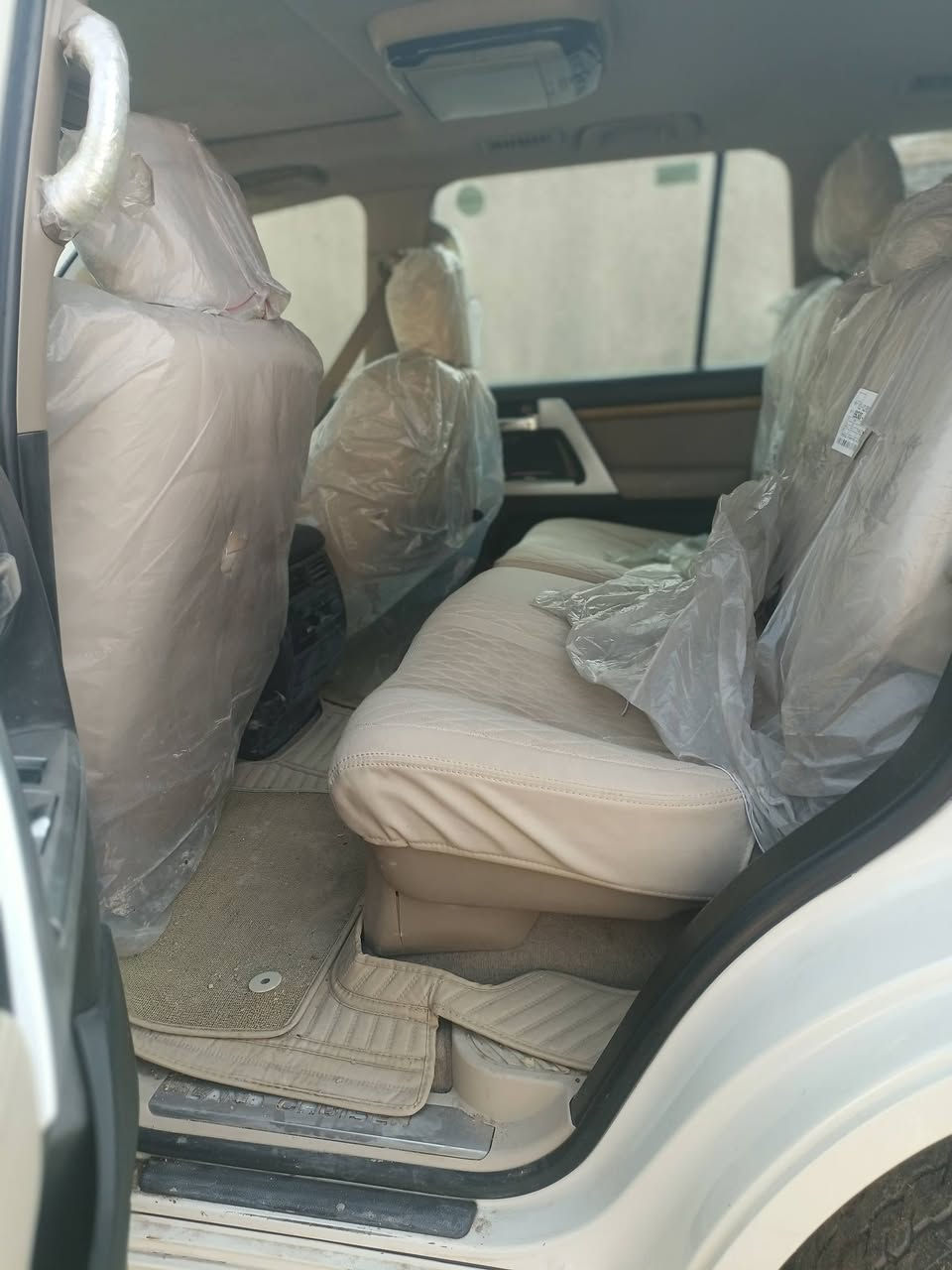 للبيع لاندكروز 2010رقم واسط 6سلندر مكفوله من الحادث ولصبغ بيه بارد فقط جاهزه من كلشي مكاني كربلاء ***********وتساب فقط
