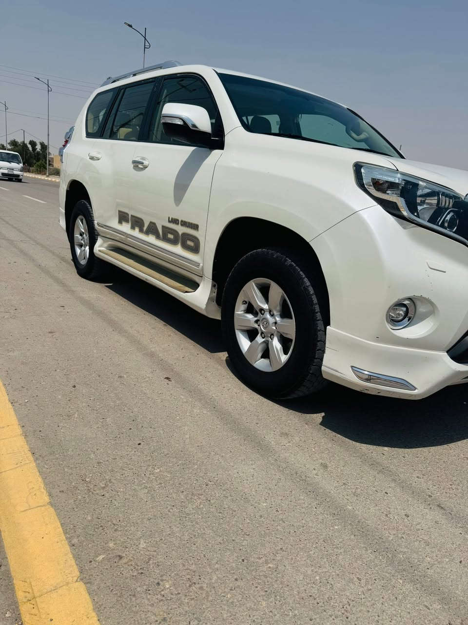 السلام عليكم 
 برادو للبيع 
موديل 2017 txl
المكان / الكوت
290$


**إذا كنت صاحب هذا الإعلان وتريد حذفه لأي سبب، رجاءا أرسل رسالة إلى الدعم الفني**