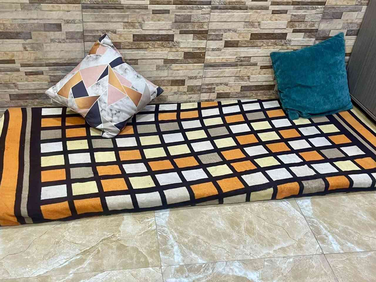 كاروك ملكي متحرك بي جروخ ٥٠ الف / دوشك اسفنج طبي اصلي ١٥
حي أور قرب جامع الفردوس
***********

