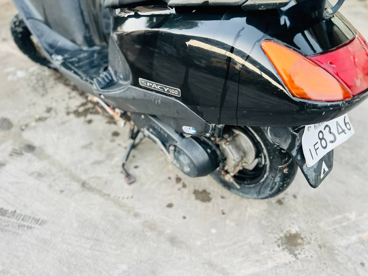 سلام عليكم سبيسي ياباني نضيفه مكينه مفتوحة ناعمه وحلوه نكره سلف وهندر شغال كهربائيات كلهه شغاله تايرات نضيفه  قبق هندر بلادي دشبوله بلادي صالنصه بلاديه سعر 550 بيهه مجال ‏‪***********‬‏
