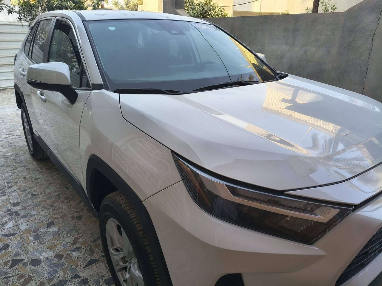 2024 Toyota RAV4 LE 4WD
للبيع تيوتا راف فور 2024

وارد امريكي

ماشيه 6 آلاف مايل يعني تقريبا زيرو

الضرر الضربه بالويل ومبدل فيها جاملغ ودعاميه وشويه تصليح شطحات بالجوانب

الموصفات 

محرك بانزين 2500

تحكمات القيادة ECO, NORMAL, SPORT SNOW, MUD & SAND, ROCK & DIRT

مساعد قيادة

كامرة خلفية 

زاوية عمياء

مثبت سرعة

رادار امامي

Car play & Android auto 

مرقمه بغداد والسعر 240 وبيها شوي مجال


**إذا كنت صاحب هذا الإعلان وتريد حذفه لأي سبب، رجاءا أرسل رسالة إلى الدعم الفني**