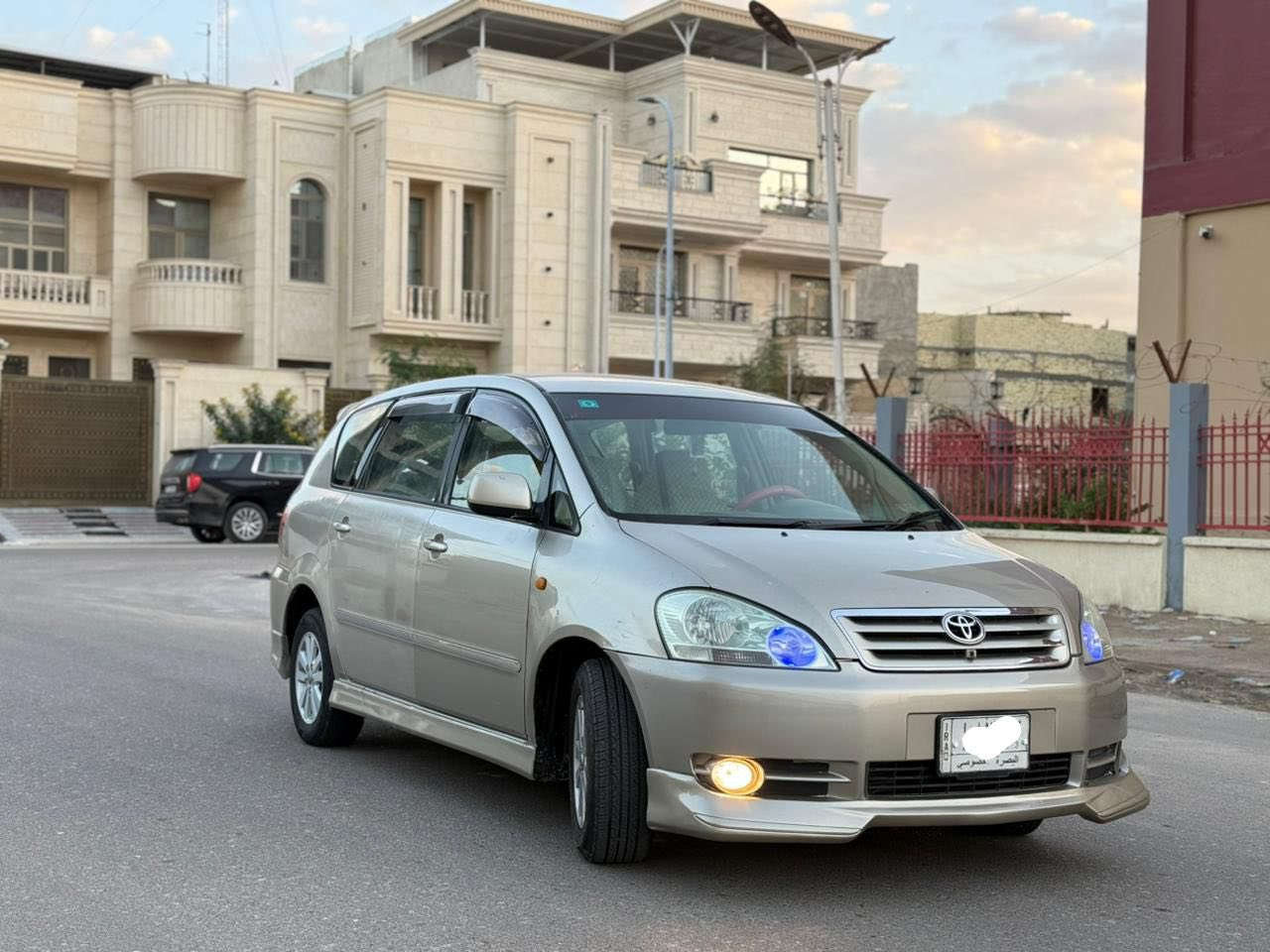 السلام عليكم 
ابصم موديل 2002 بصره تحويل
تو ويل محرك 2400 جاهزه تبريد كير محرك حدادية تايرات 7 راكب. تبريد 3 قطع
مكاني البصرة
شراي يخابر ع رقم
***********
