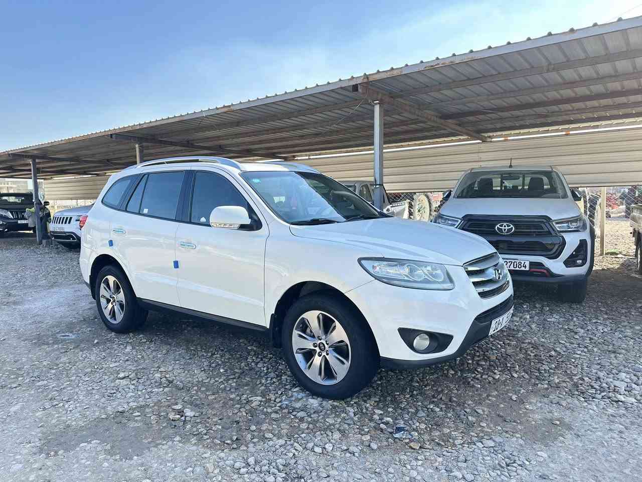 السلام عليكم
للبيع سنتافي 2011 خليجي فول مواصفات محرك 6 سلندر 
رقم بابل بسمي سنويه مجدده تحويل مباشر بيها جاملغ الأمامي امبدل ابلادي بدون دواخل لباقي مكفول جديده كير محرك حداديه كلها جاهزه المكان واسط الزبيديه اللاستفسار اتصل 
***********
