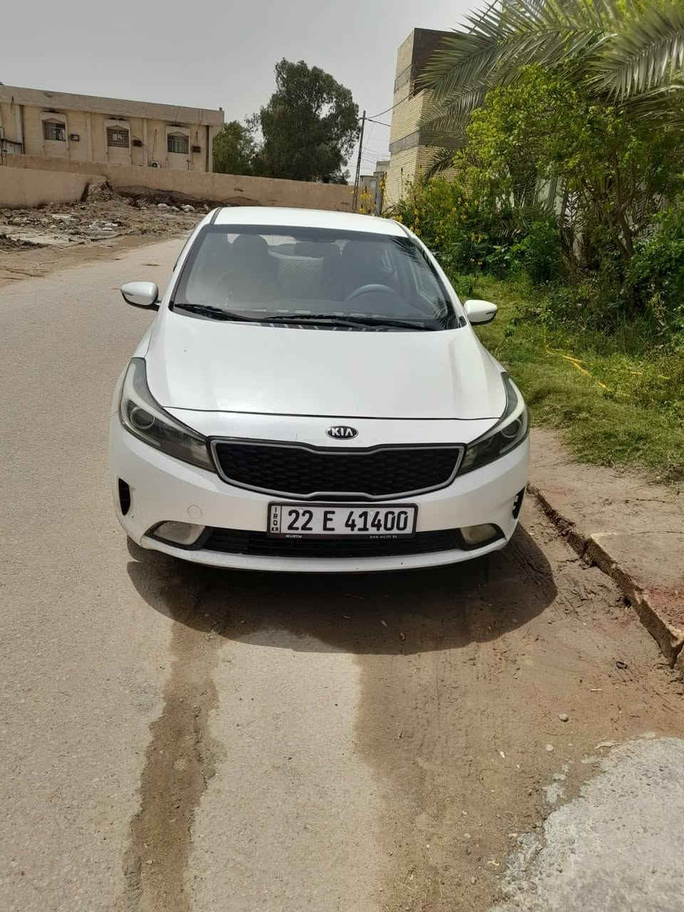 سيراتو 2017
1600 اربيل ألماني 

كير مكينه تبريد حداديه مكفولات 

فقط باب وجاملغ جهت السايق تبديل 

سياره جاهزه العنوان نجف ناحية الحريه

***********
120 وبيه مجال
