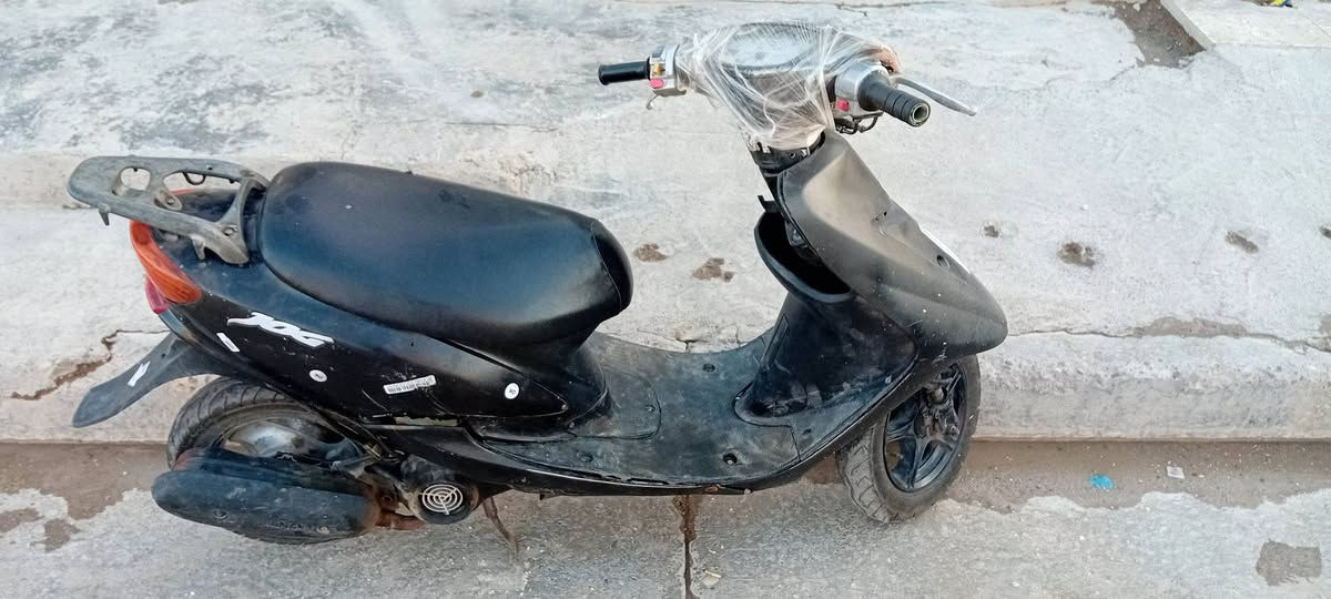 للبيع دراجه عصفوريه دراجه نظيفه ع فحص هندر شغال سلف شغا ل يحتاجله شغله بسيطه فيوز مااعرف ٢٠٠ الف وبيهه مجال بسيط مكاني حي البساتين اللي يحب يراسلني خاص


**إذا كنت صاحب هذا الإعلان وتريد حذفه لأي سبب، رجاءا أرسل رسالة إلى الدعم الفني**