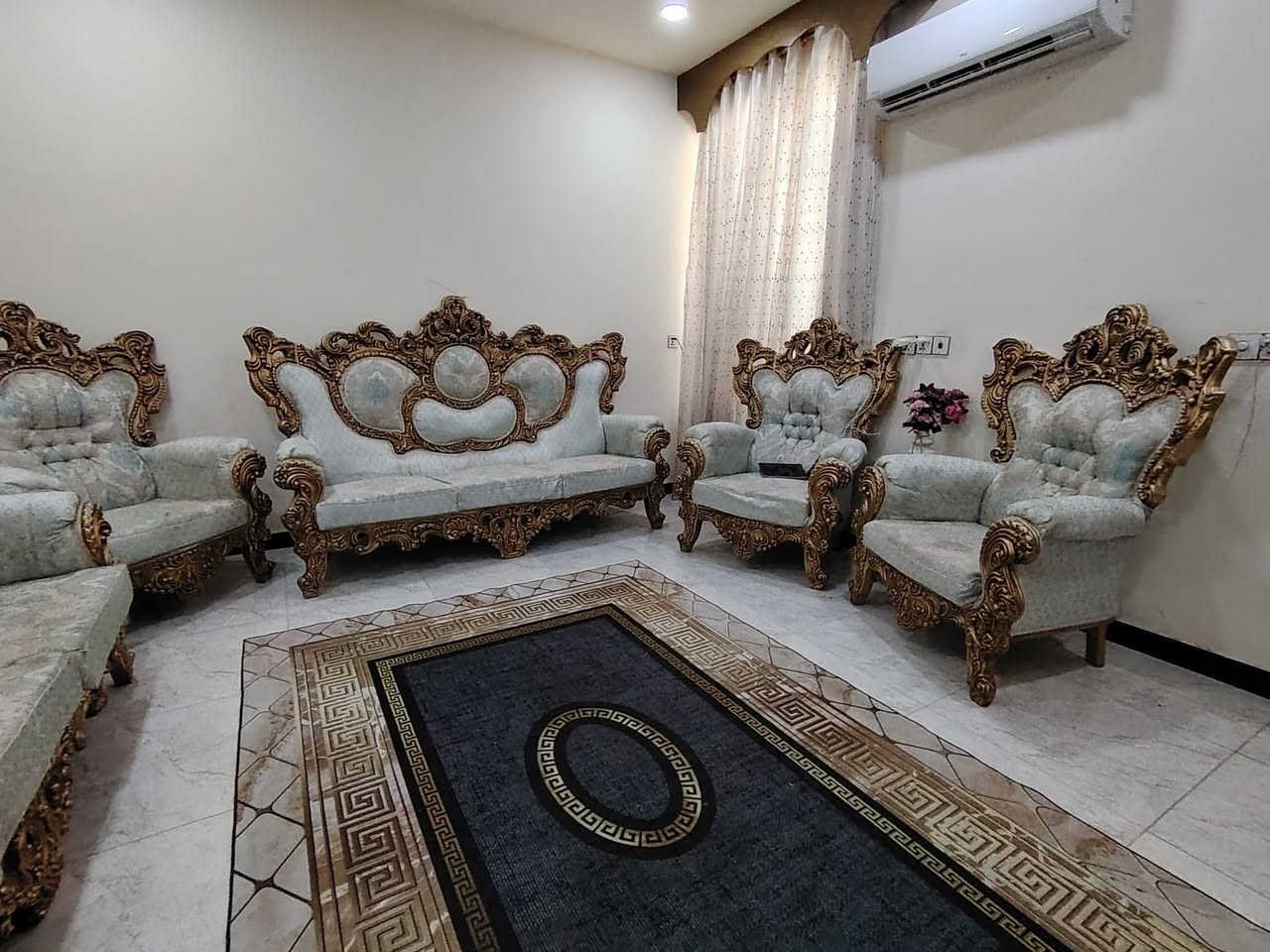 السلام عليكم تخم ملكي للبيع 
السعر 600
***********
