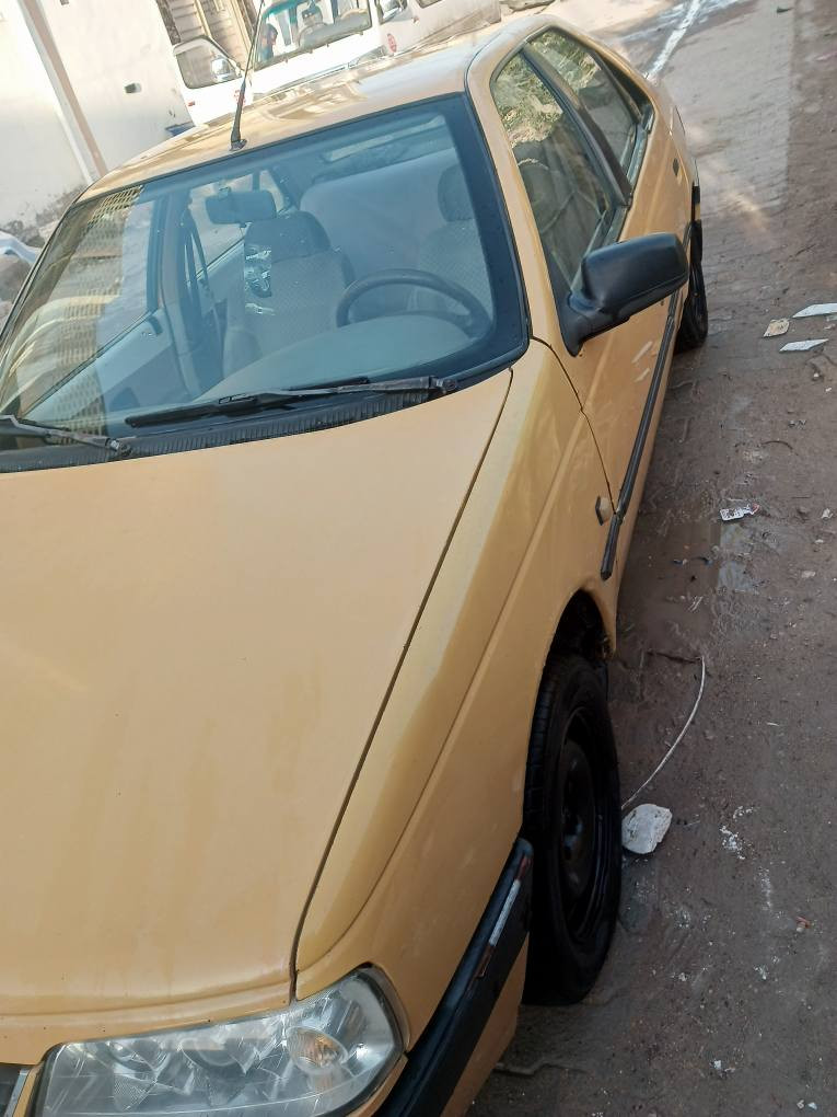 بيجو 405 مديل 10رقم نجف تبريد  تدفئه لايت زنون  مكينه كير زينات مابيه ضربه بس بيه خياسات قليلات معمرات السنويه منتهيه بل19عليه هيئه. 3اوراق  ينزل من سعره السعر 23 التصال عل رقم *********** النجف, العراق
