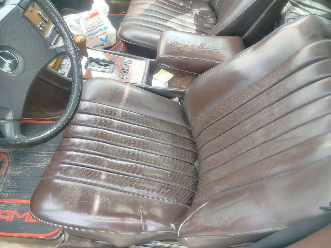 سلام عليكم مارسدس موديل 87فول بدون حادث فقط جارده محرك ابلاد محرك كير شرط مكفول رقم بغداد تخم تاير صدر جديد باتري جديد غرفه جلد جاهزه السعر 57 فتحه جام ***********
