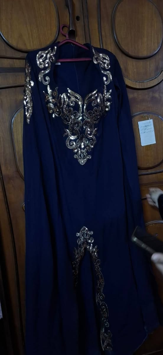 فستان ملكي ملبوس مره وعله كد ساعه يلبس من وزن ٣٦ الى ٥٠ كيلو وجبته شحن من تركيه البغداد والي ياخذه اودي غسل وكوي عله حسابي


**إذا كنت صاحب هذا الإعلان وتريد حذفه لأي سبب، رجاءا أرسل رسالة إلى الدعم الفني**