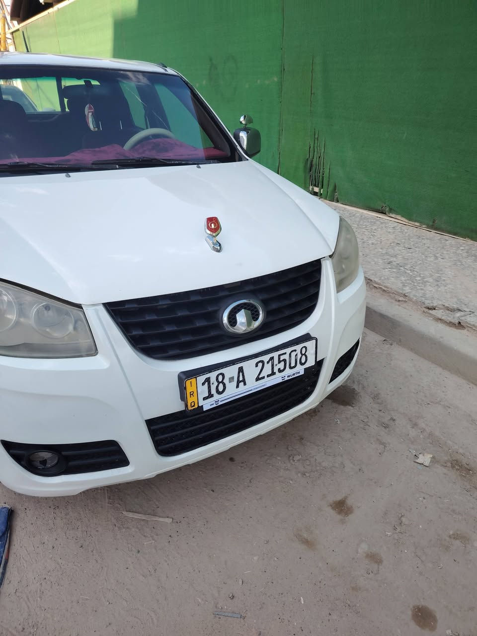 السلام عليكم
كريت ويل موديل 2013 
مكفوله من الضربه والتبديل استخدم شخصي
تبريد ثلج تدفئه تخم تاير جديد دوشمة شركه
رقم بابل انكليزي تحويل مباشر سنويه ل2030 سياره جاهزه مكاني بغداد
السعر 68  للاستفسار *********** او ***********
