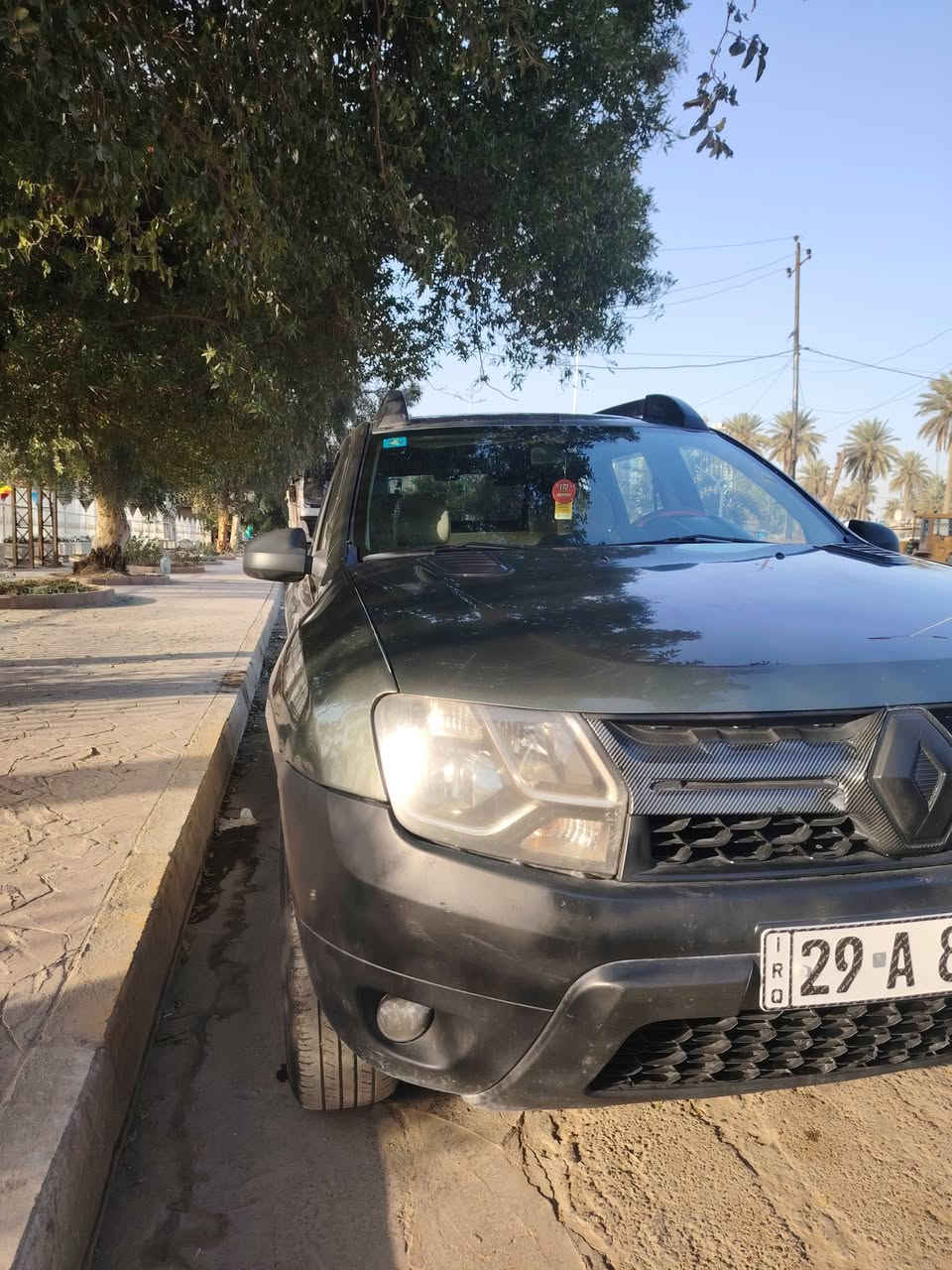 السلام عليكم ورحمة للبيع رينو داستر 2016 حره باسمي رقم دولي تحويل اي محافظه السياره بلادي كير محرك حداديه مضبوطه داخل جديده مبدل بيهه باب الجنطه أثر طخه بسيطه السياره ترايهه كلش حلو مابيه اي نقص مكانه بغداد الكرخ شارع الربيع السعر 72 للاتصال ***********
